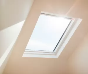 Jak myć okna dachowe VELUX